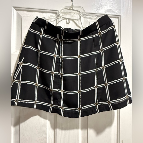 Ontwelfth Dresses & Skirts - Ontwelfth Black White Plaid A-Line Mini Skirt High Waist Preppy Chic Size L